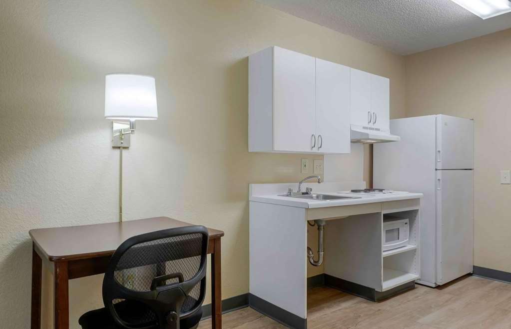 Extended Stay America Suites - Bloomington - Normal Номер фото