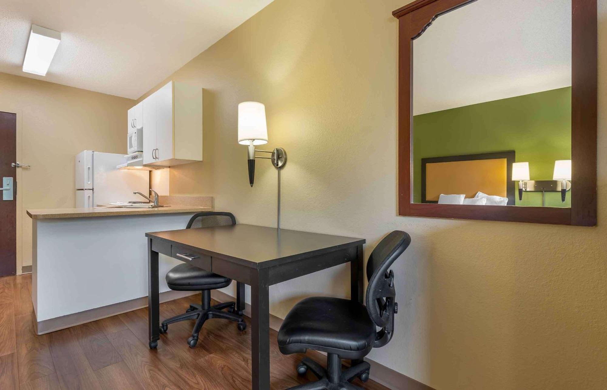 Extended Stay America Suites - Bloomington - Normal Екстер'єр фото